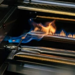 American Made Grills Atlas 36-Inch Built-In Gas Grill -Broil King Shop amg ats36 b config i 05 23