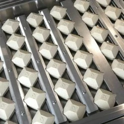 Artisan ARTP-32C Professional Series 32-Inch Gas Grill On Cart -Broil King Shop artisan briquettes 02 20 2