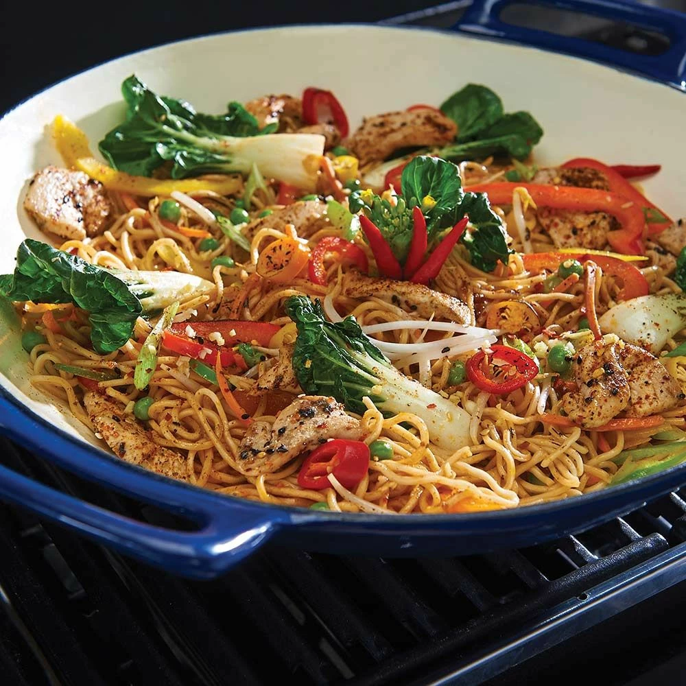 Broil King 69710 Porcelain Cast Iron Wok 5 Broil King 69710 Porcelain Cast Iron Wok - Image 5