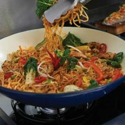 Broil King 69710 Porcelain Cast Iron Wok 11 Broil King 69710 Porcelain Cast Iron Wok -Broil King Shop bk 69710 ls b 06 20