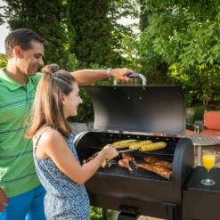 Broil King 494051 Crown Pellet 500 Smoker And Grill 17 Broil King 494051 Crown Pellet 500 Smoker And Grill -Broil King Shop bk baronpellet400 ls c 06 20