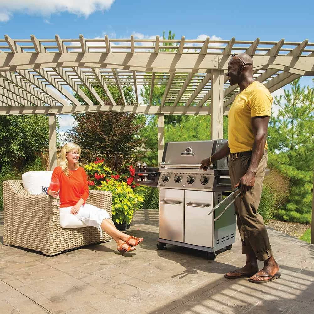 Broil King REG-S420P Regal S420 Pro 4-Burner Freestanding Grill, 25.5-Inches 4 Broil King REG-S420P Regal S420 Pro 4-Burner Freestanding Grill, 25.5-Inches - Image 4