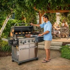 Broil King REG-S590P Regal S590 Pro 5-Burner Freestanding Grill With Side Burner, 32-Inches -Broil King Shop bk regals590pro ls b 06 20