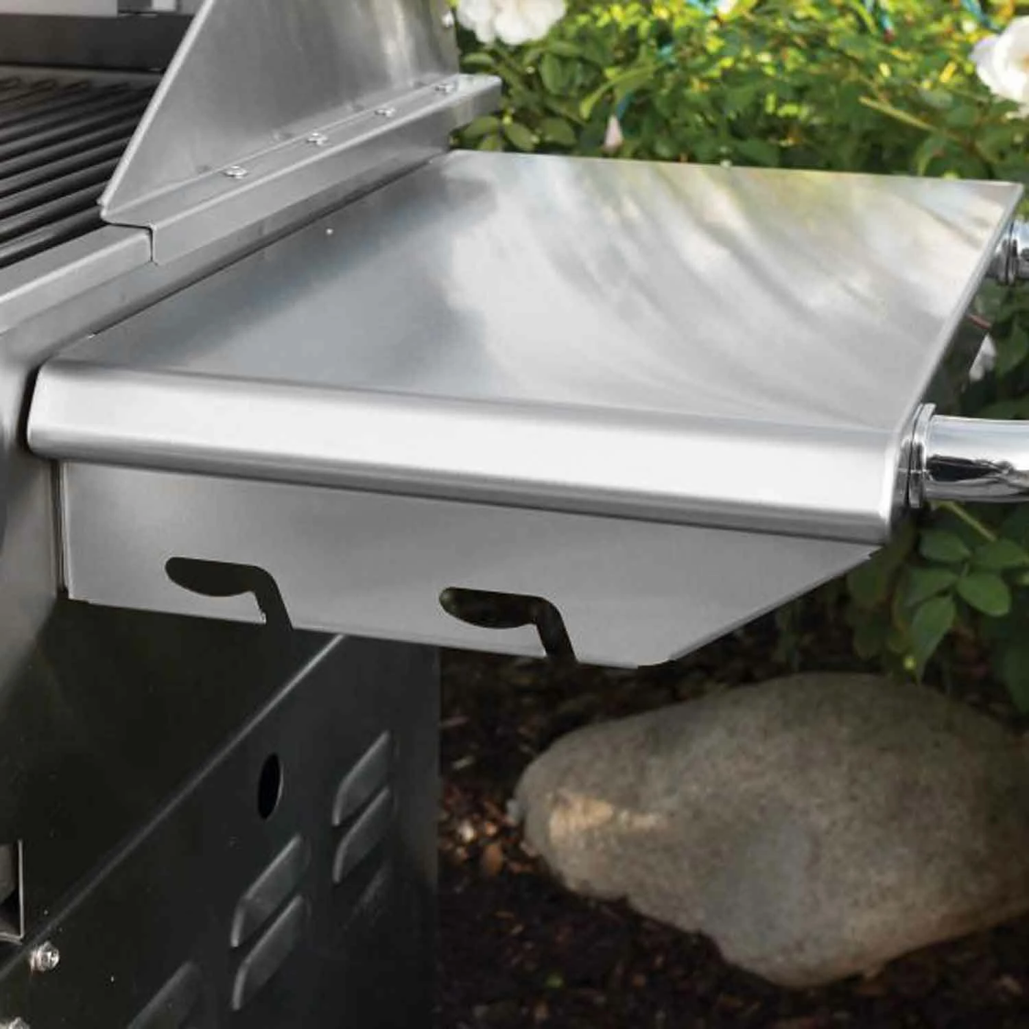 Bull BG-2600x Outlaw 30-Inch Grill On Cart 3 Bull BG-2600x Outlaw 30-Inch Grill On Cart - Image 3