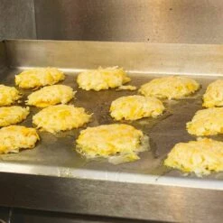 Le Griddle Ranch Hand Freestanding Electric Griddle 17 Le Griddle Ranch Hand Freestanding Electric Griddle -Broil King Shop gee75 d 05 23 1