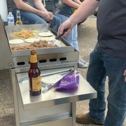 Le Griddle Ranch Hand Freestanding Dual Fuel Gas Griddle -Broil King Shop gfe75 gfcart75 e 05 23