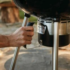 Napoleon NK22K-LEG-2 Rodeo Charcoal Kettle Grill -Broil King Shop nk22ck leg 2 feat c 07 20