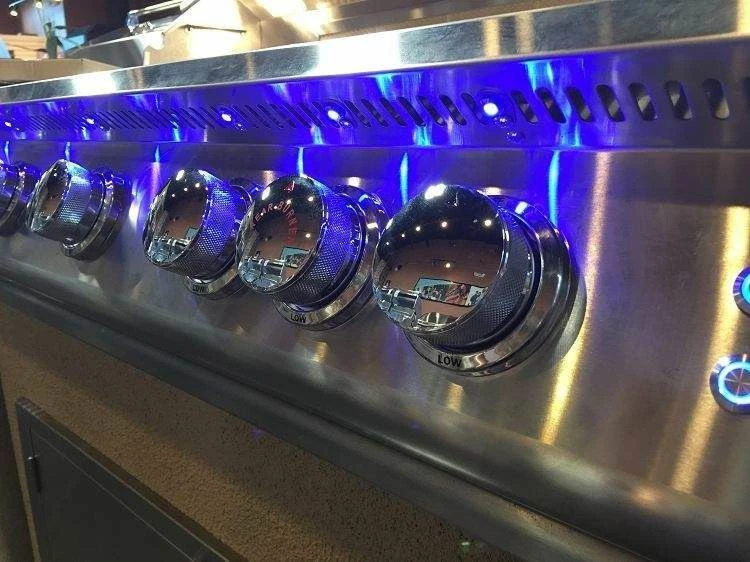 Summerset SIZPRO32-CART-SIZ32 Sizzler Pro Series Gas Grill On Deluxe Cart, 32-Inch 7 Summerset SIZPRO32-CART-SIZ32 Sizzler Pro Series Gas Grill On Deluxe Cart, 32-Inch - Image 7