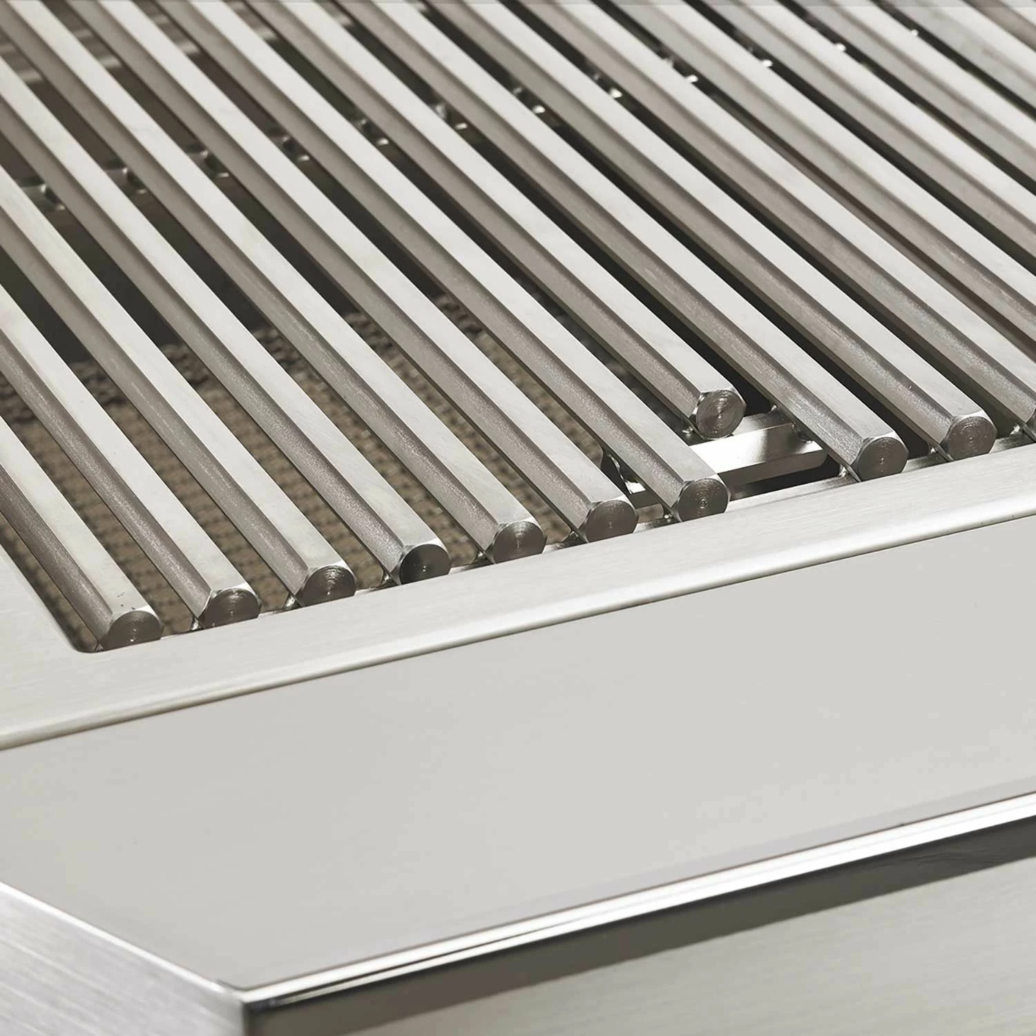 Twin Eagles TE1BQ42RS 42-Inch Eagle One Built-In Gas Grill With Rotisserie And Infrared Sear Zone 4 Twin Eagles TE1BQ42RS 42-Inch Eagle One Built-In Gas Grill With Rotisserie And Infrared Sear Zone - Image 4