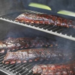 Weber SmokeFire EX4 Freestanding Pellet Grill, 24-Inch (WEB-22510201) 24 Weber SmokeFire EX4 Freestanding Pellet Grill, 24-Inch (WEB-22510201) -Broil King Shop web 22510201 g 05 22