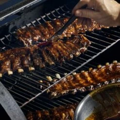 Weber SmokeFire EX6 Freestanding Pellet Grill, 36-Inch (WEB-23510201) -Broil King Shop web 23510201 ls d 05 22